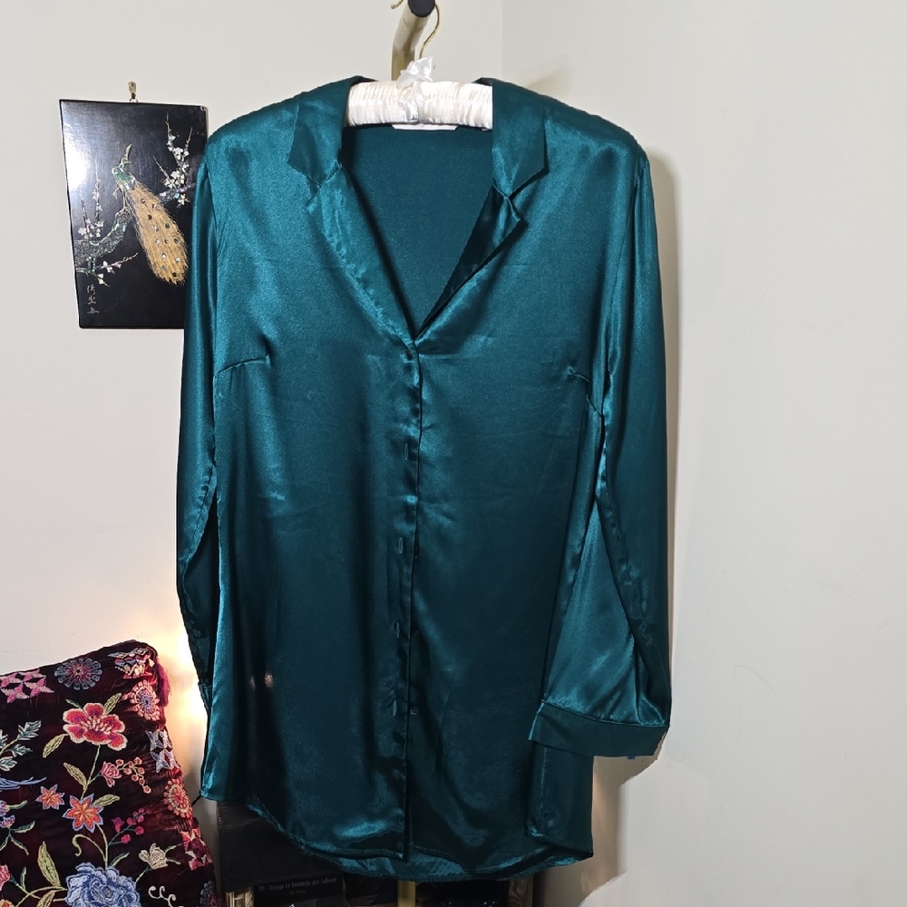 Victoria's Secret Green Satin Button Up Oversized Blouse/ Sleep Shirt